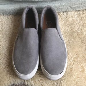 Candie's slide ons women's 7 worn 5 times